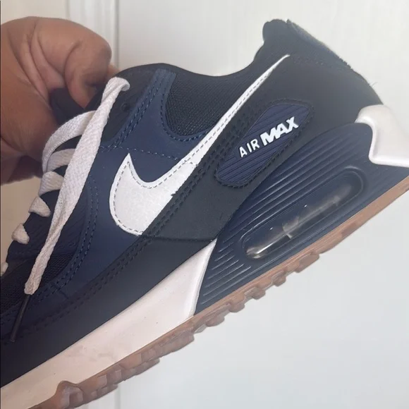 Nike Black and Blue Athletic Shoes with Swoosh Logo - Picture 6 of 11